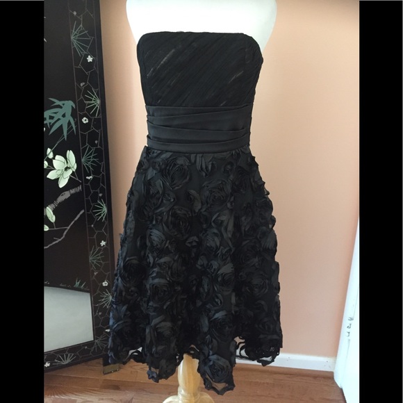 WHBM~Stunning Strapless Fit & Flare Cocktail Dress - Picture 1 of 8